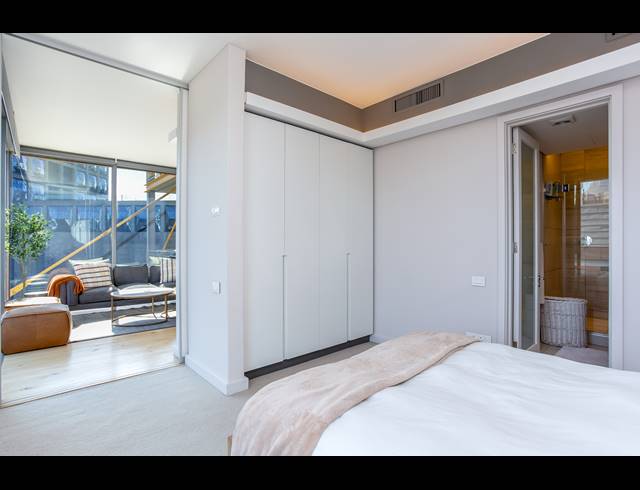 2 BEDROOM APARTMENT TO LET IN WATERFRONT